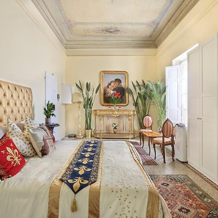 Lullaby Suite Near Palazzo Vecchio And Piazza Signoria -Hosted By Sweetstay ฟลอเรนซ์ ภายนอก รูปภาพ