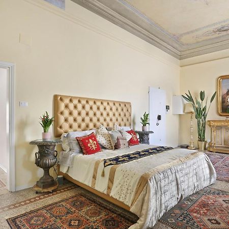 Lullaby Suite Near Palazzo Vecchio And Piazza Signoria -Hosted By Sweetstay ฟลอเรนซ์ ภายนอก รูปภาพ