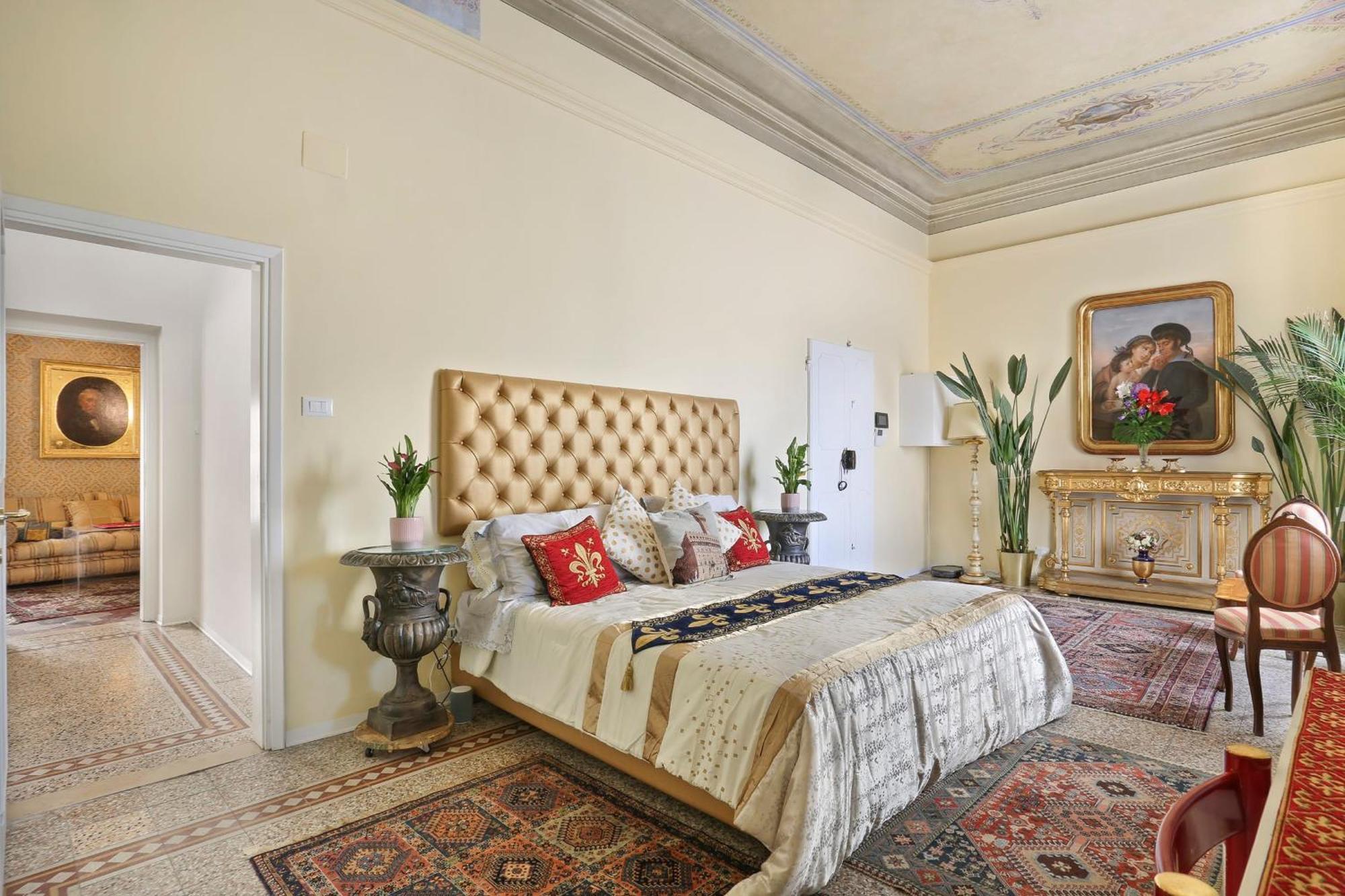 Lullaby Suite Near Palazzo Vecchio And Piazza Signoria -Hosted By Sweetstay ฟลอเรนซ์ ภายนอก รูปภาพ
